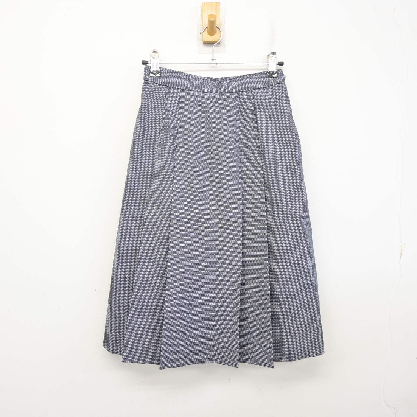 【中古】北海道 網走市立第二中学校 女子制服 5点 (ブレザー・ベスト・シャツ・スカート) sf098834