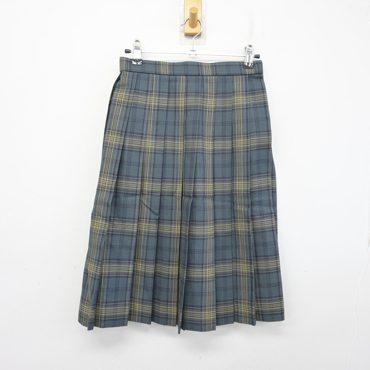 【中古】北海道 北海道紋別高等養護学校 女子制服 4点 (ブレザー・シャツ・スカート) sf098835