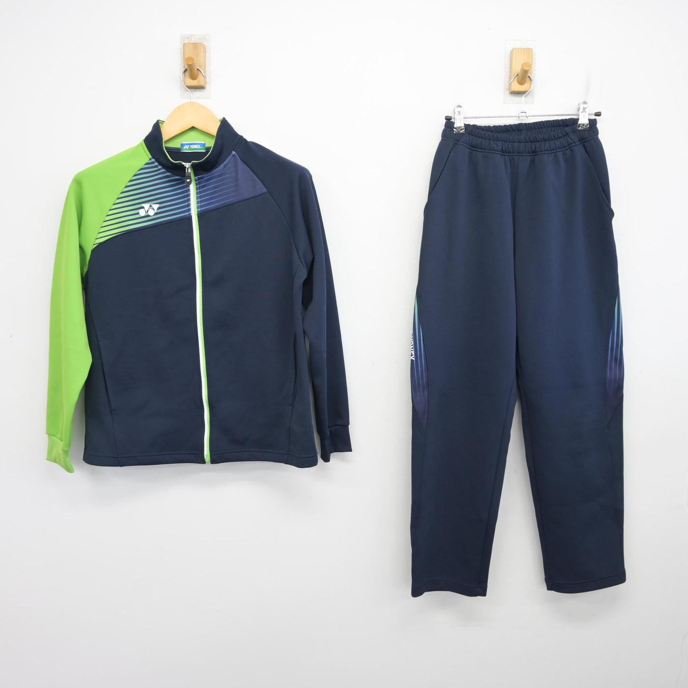 【中古】北海道 北海道紋別高等養護学校 女子制服 2点 (ジャージ 上・ジャージ 下) sf098838