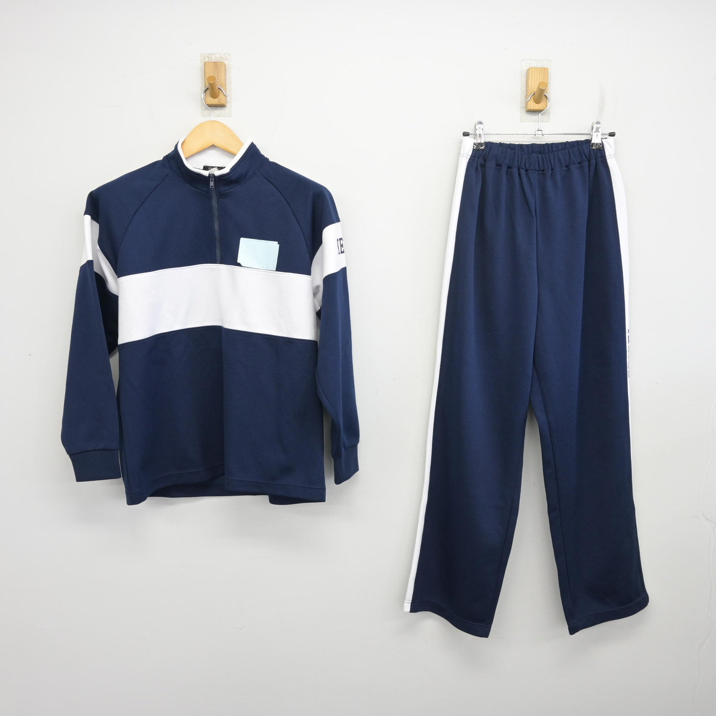 【中古】愛知県 愛知啓成高等学校 女子制服 2点 (ジャージ 上・ジャージ 下) sf098849