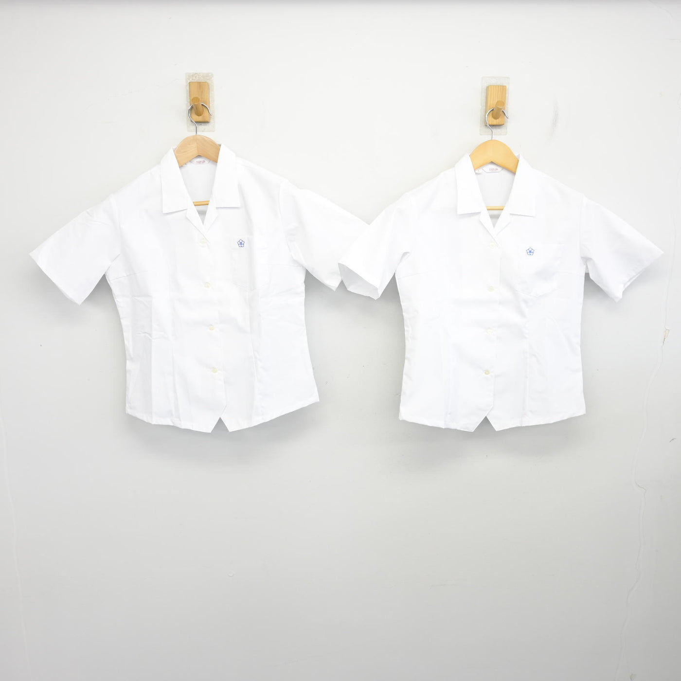 【中古】静岡県 浜北西高等学校 女子制服 3点 (ブラウス・スカート) sf098858