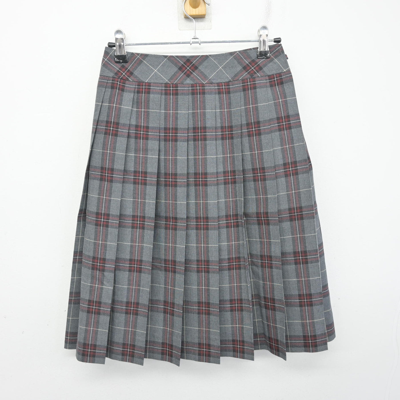 【中古】茨城県 坂東総合高等学校 女子制服 2点 (ニット・スカート) sf098870