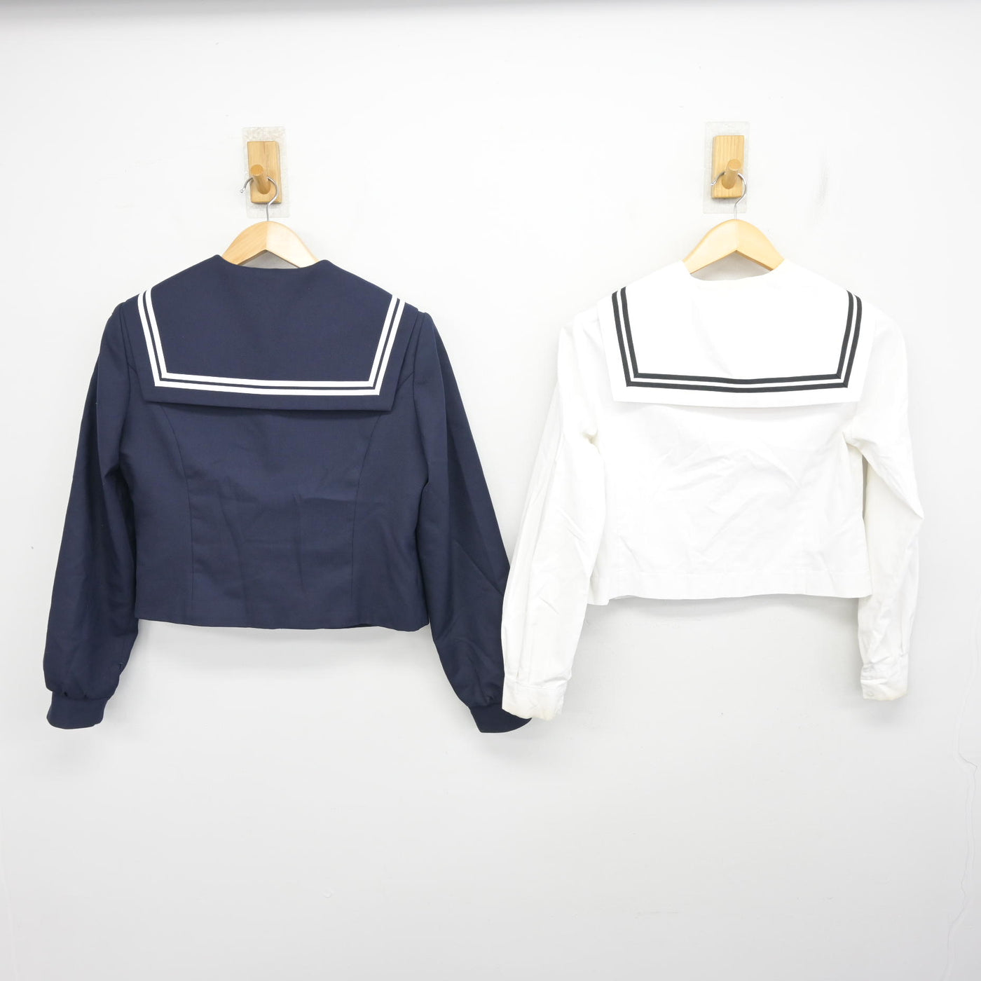 【中古】愛知県 大府北中学校 女子制服 2点 (セーラー服・セーラー服) sf098897