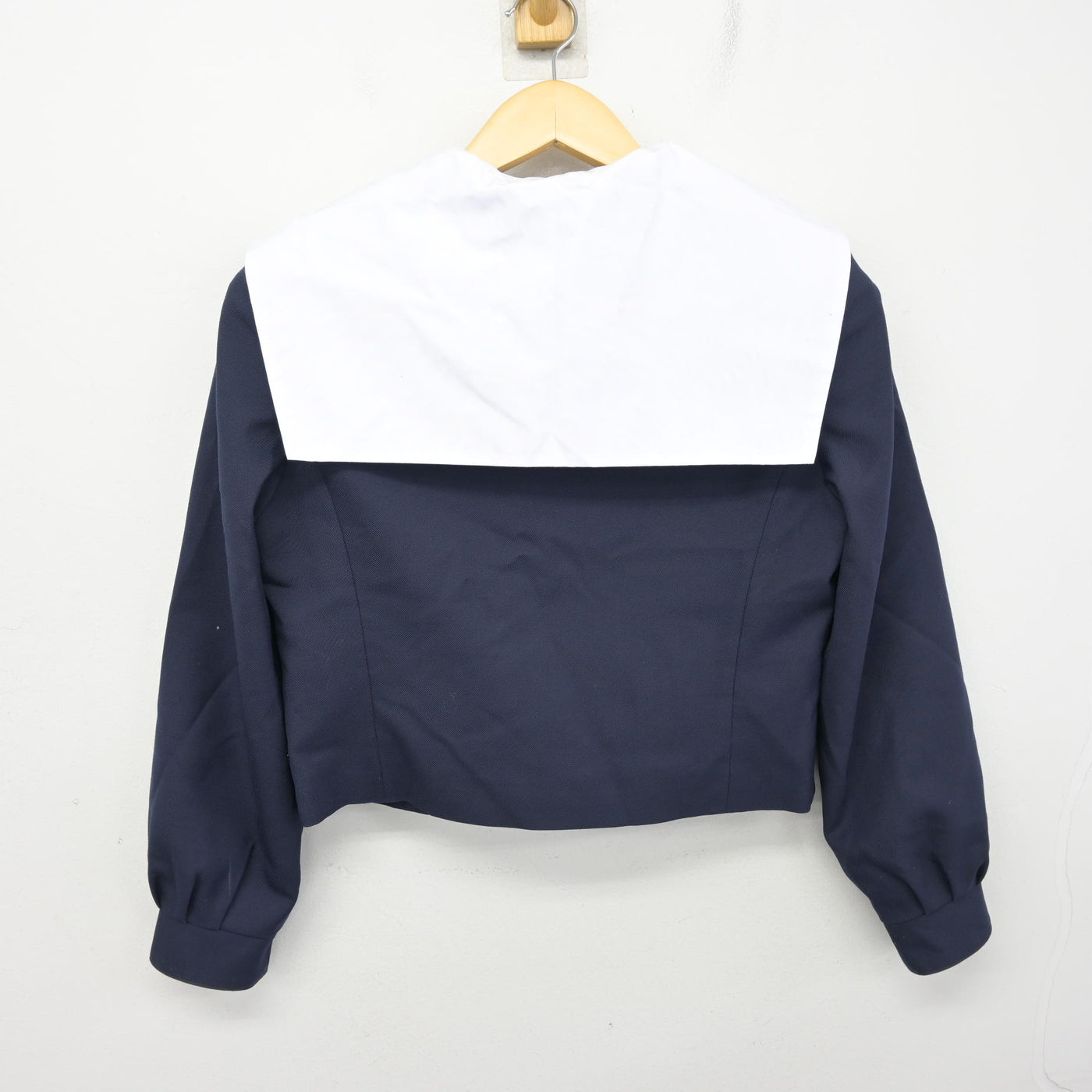 【中古】愛知県 大府北中学校 女子制服 2点 (セーラー服・スカート) sf098898