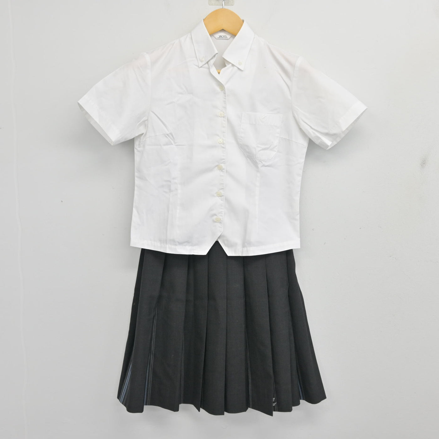 【中古】福岡県 福翔高等学校 女子制服 2点 (シャツ・スカート) sf098933
