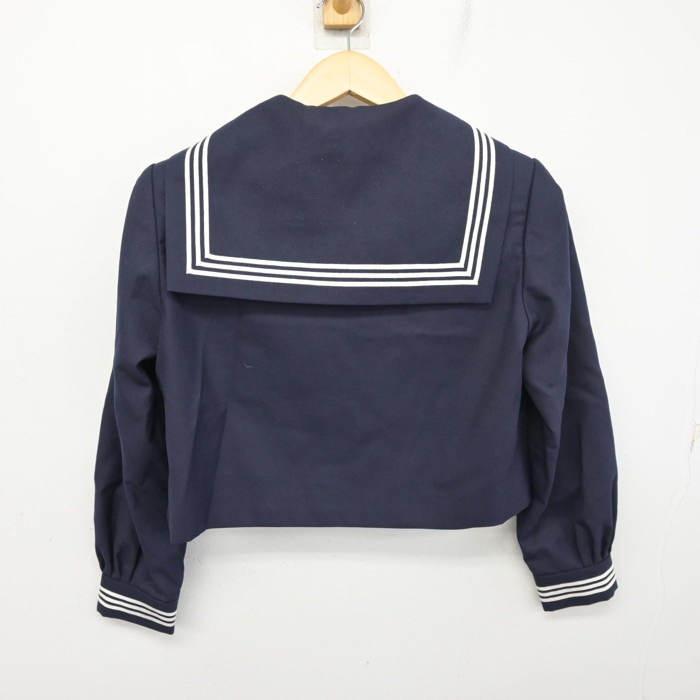 【中古】兵庫県 武庫川女子大学附属中学校・高等学校 女子制服 2点 (セーラー服・スカート) sf098975