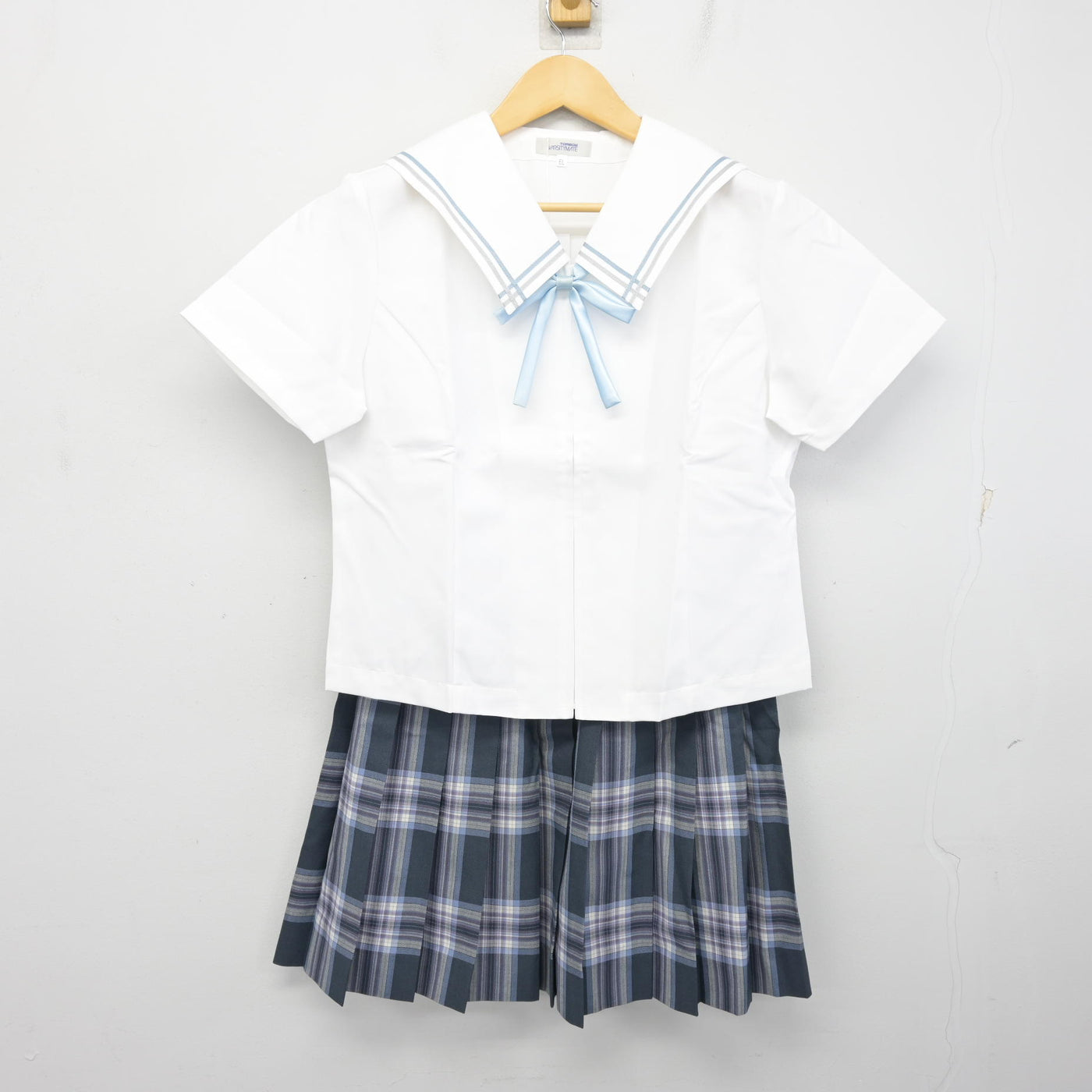 【中古】秋田県 秋田令和高等学校 女子制服 3点 (セーラー服・スカート) sf098982