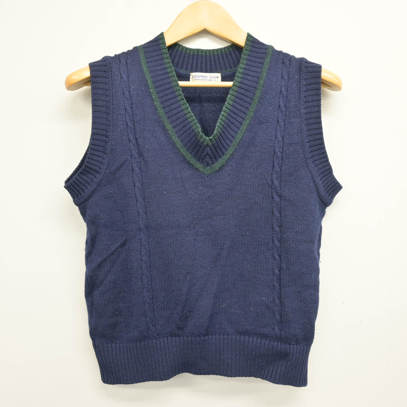 【中古】高知県 高知東高等学校 女子制服 2点 (ニットベスト・シャツ) sf098995