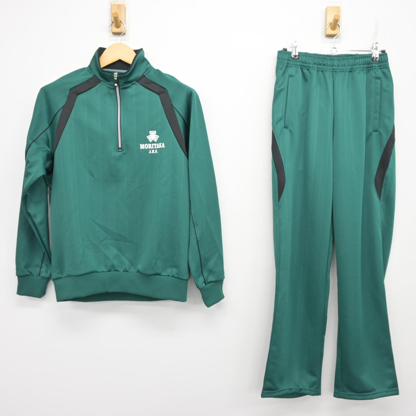 【中古】愛知県 森孝中学校 女子制服 2点 (ジャージ 上・ジャージ 下) sf099002