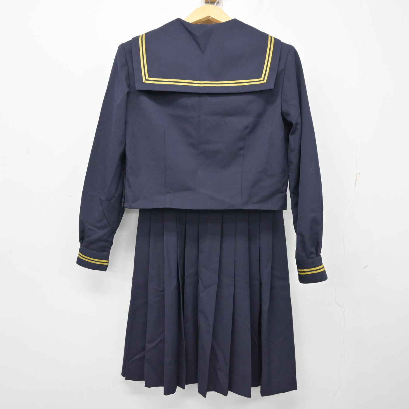 【中古】神奈川県 鶴嶺中学校 女子制服 3点 (セーラー服・ジャンパースカート) sf099005