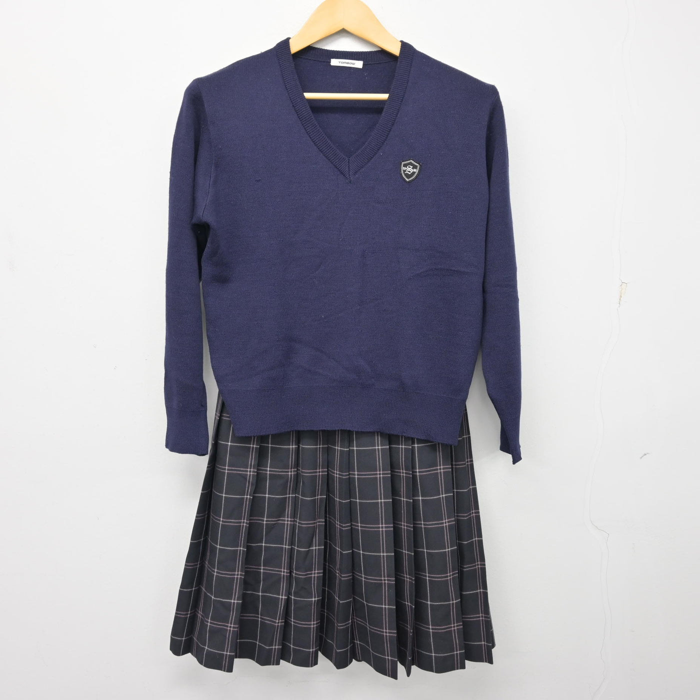 【中古】福岡県 須恵高等学校 女子制服 2点 (ニット・スカート) sf099008