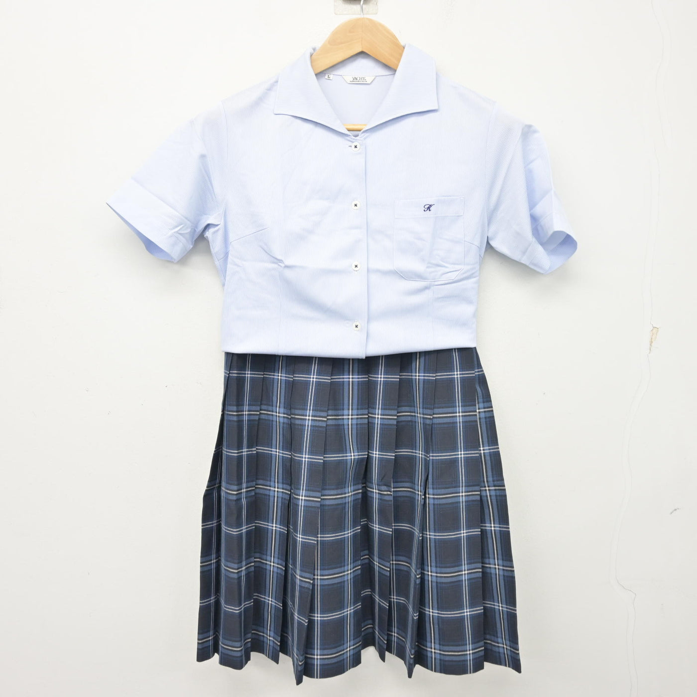 【中古】福岡県 古賀竟成館高等学校 女子制服 2点 (シャツ・スカート) sf099061