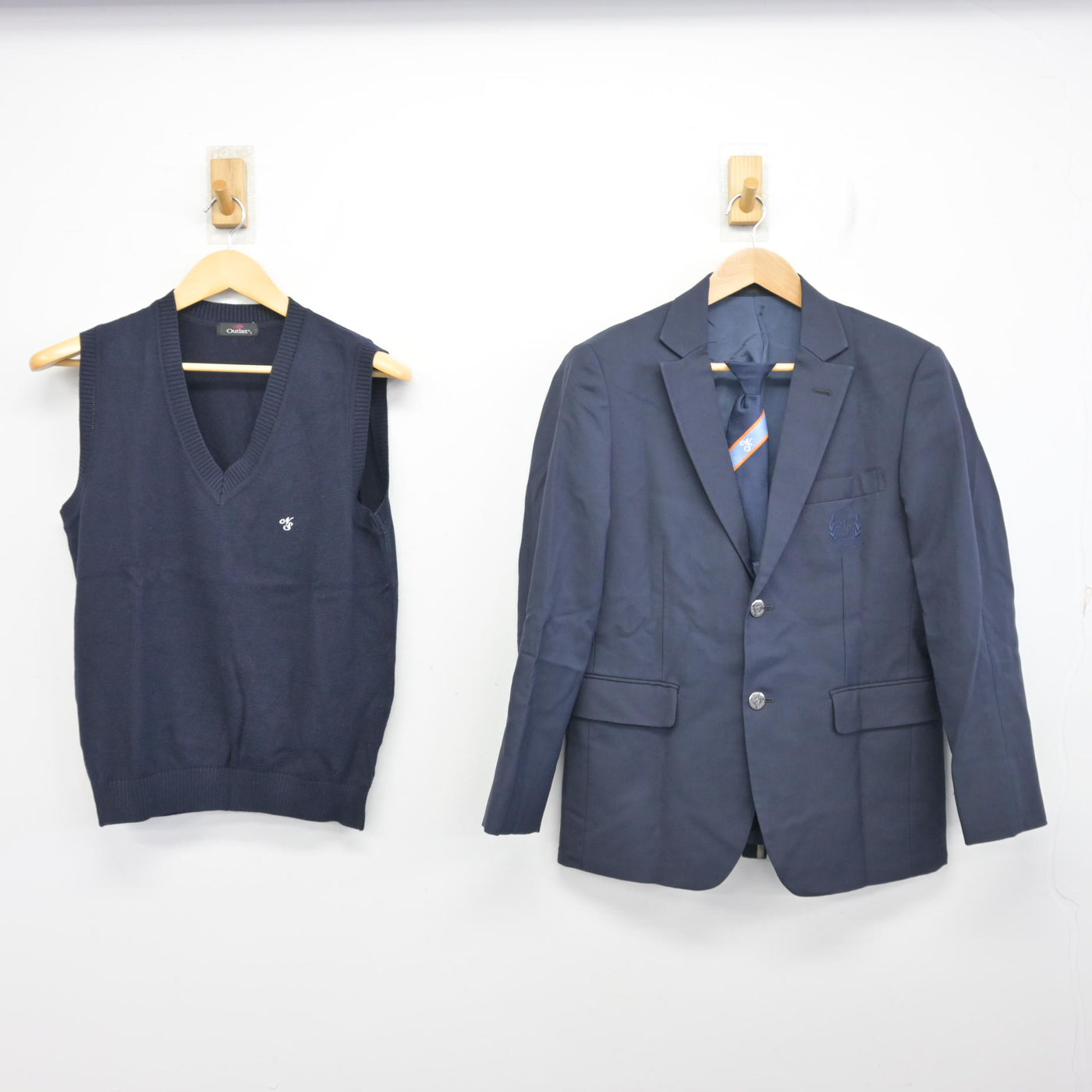 【中古】福岡県 中村学園三陽中学校・高等学校 男子制服 3点 (ブレザー・ニットベスト) sf099152