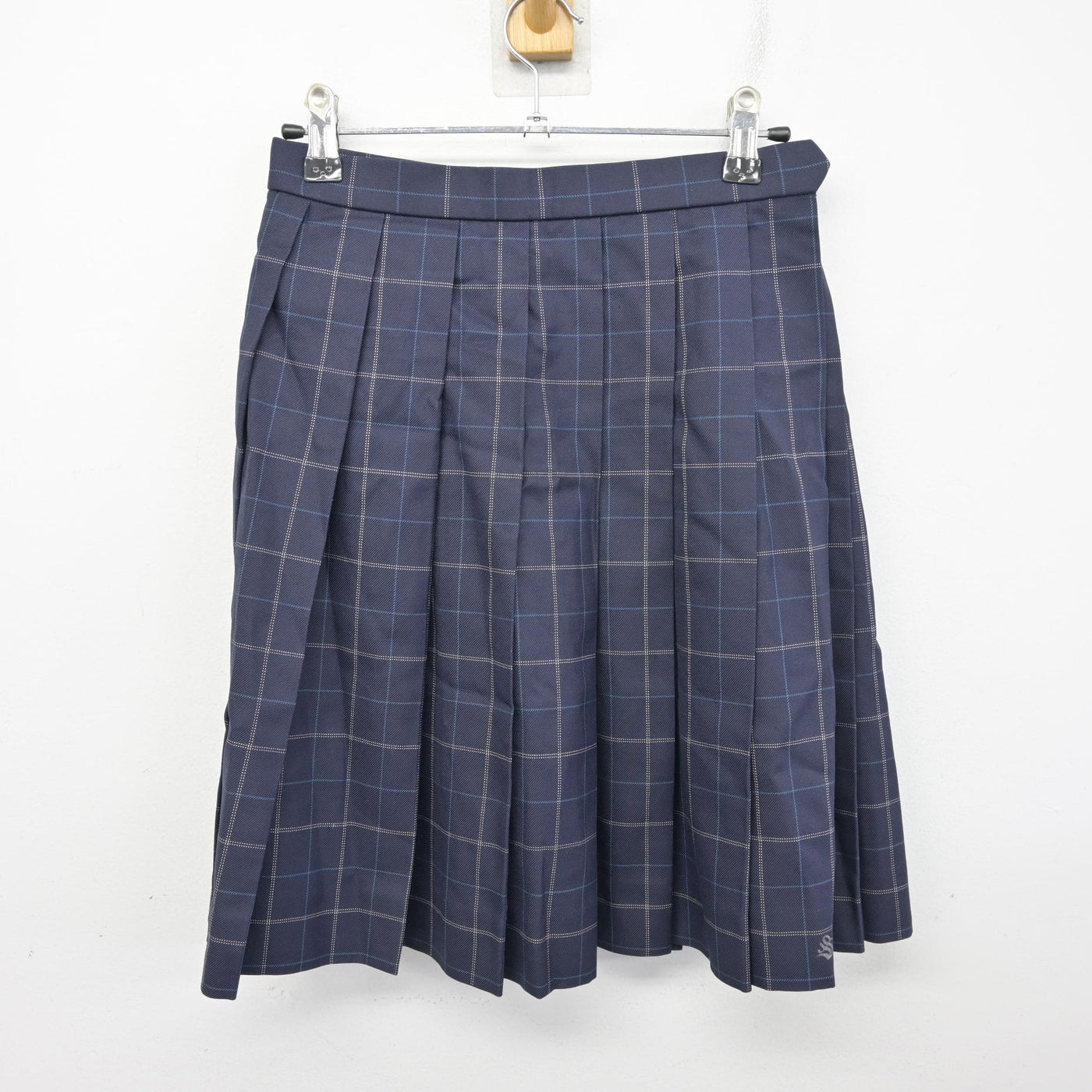 【中古】埼玉県 志木高等学校 女子制服 4点 (ブレザー・ニットベスト・スカート) sf099163