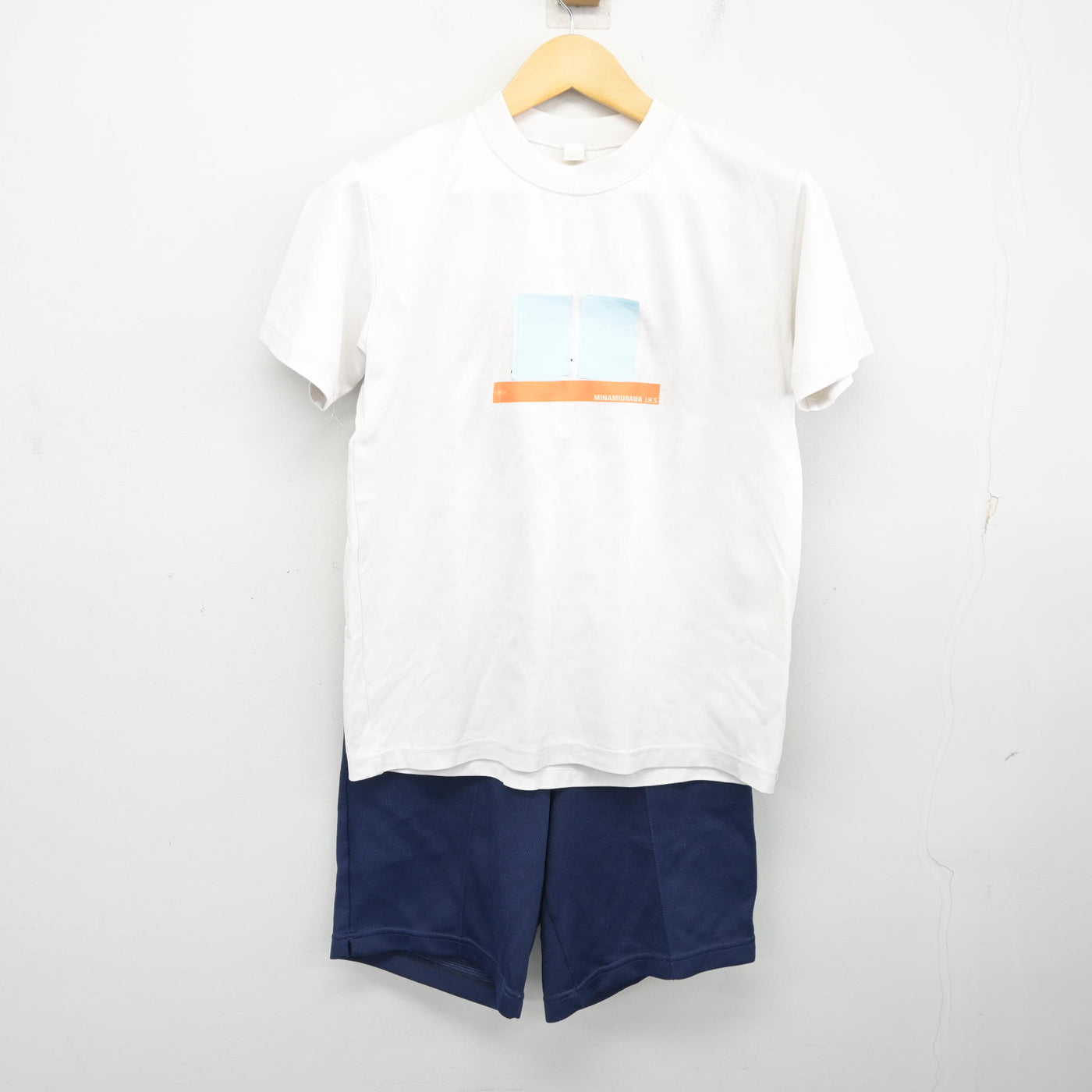 【中古】埼玉県 南浦和中学校 女子制服 2点 (体操服 上・体操服 下) sf099168