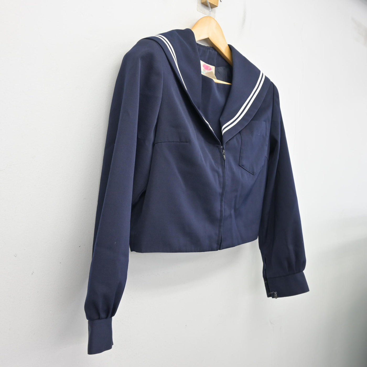 【中古】愛知県 横須賀中学校 女子制服 1点 (セーラー服) sf099171