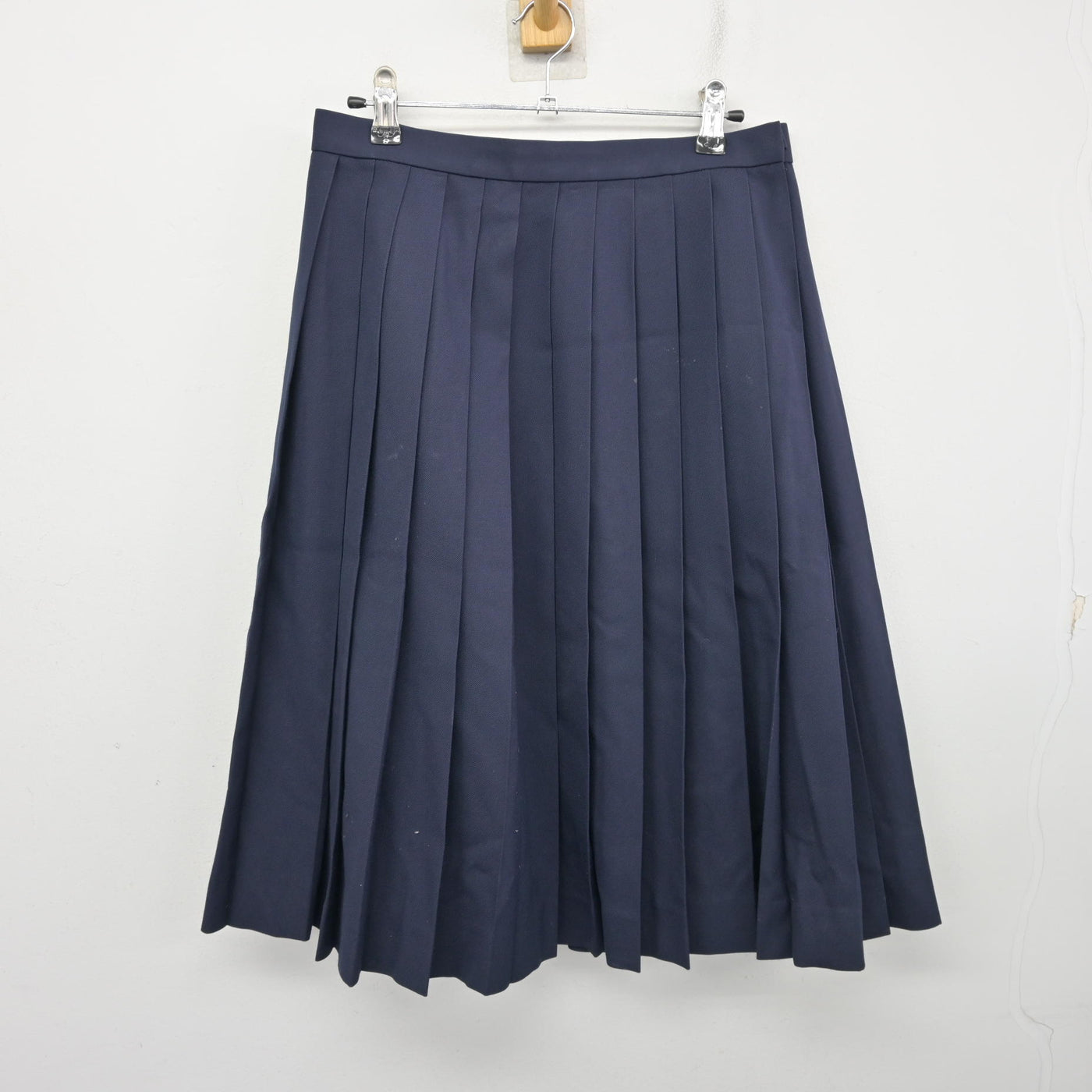 【中古】愛知県 横須賀中学校 女子制服 2点 (セーラー服・スカート) sf099172