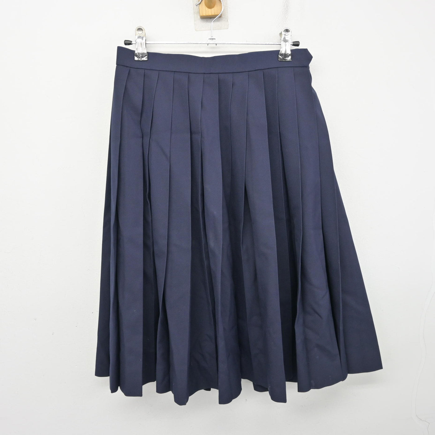 【中古】愛知県 横須賀中学校 女子制服 3点 (セーラー服・スカート) sf099174