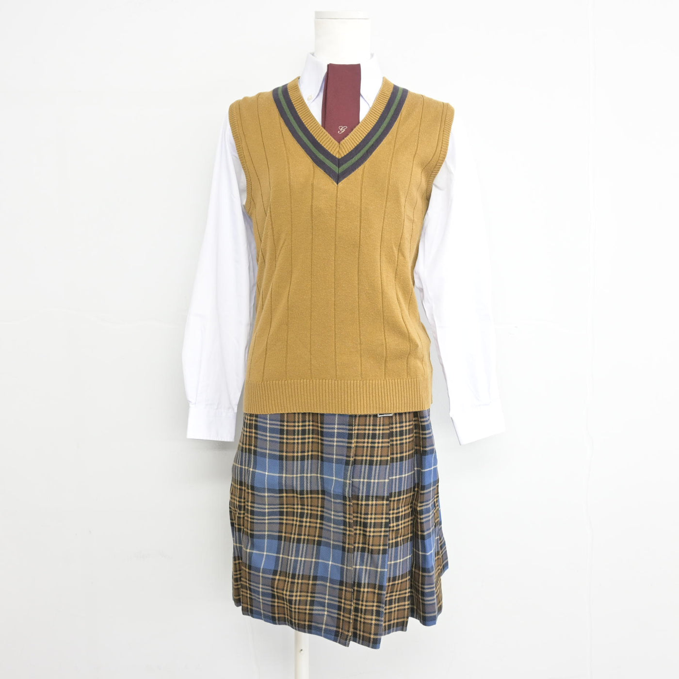 【中古】岡山県 岡山学芸館高等高校 女子制服 5点 (ブレザー・ニットベスト・シャツ・スカート) sf099225