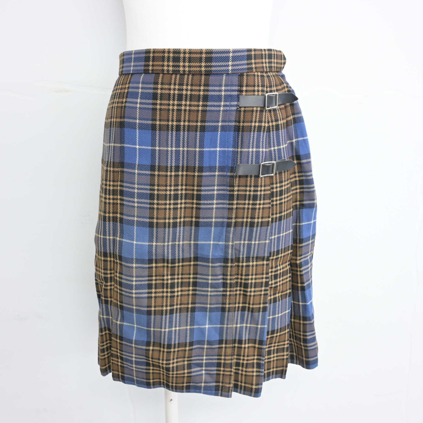 【中古】岡山県 岡山学芸館高等高校 女子制服 5点 (ブレザー・ニットベスト・シャツ・スカート) sf099225