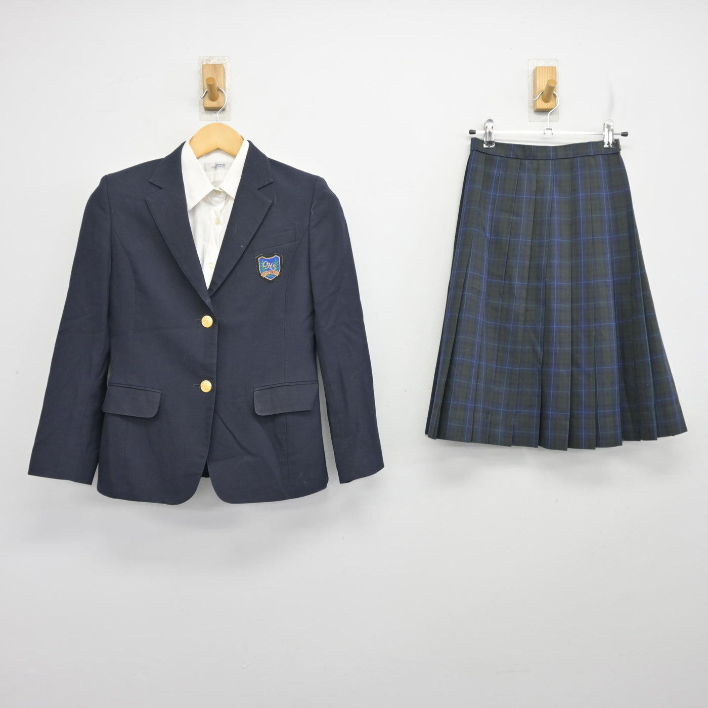 中古】沖縄県 小禄高等学校 女子制服 3点 (ブレザー・シャツ・スカート 