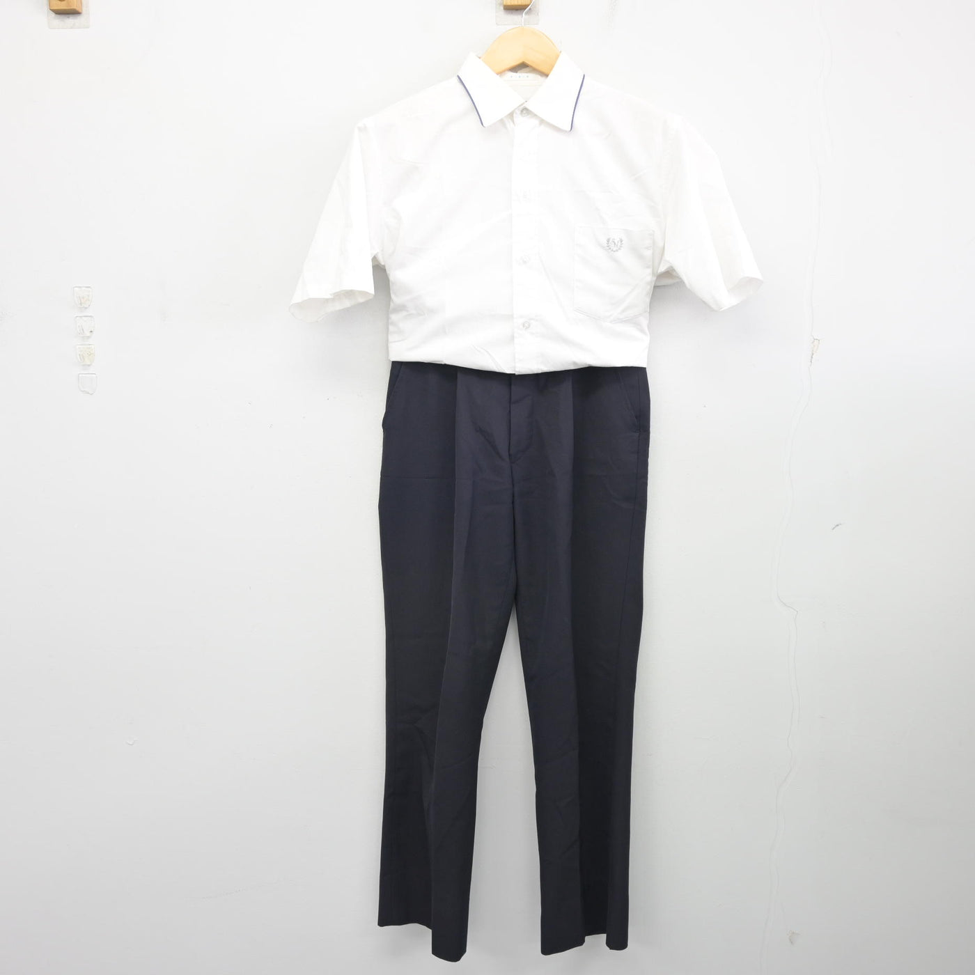 中古】大阪府 清風南海中学校 男子制服 2点 (シャツ・ズボン) sf099340