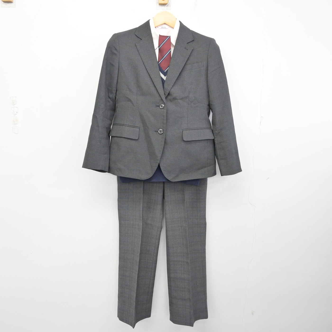 【中古】京都府 桃山高等学校 女子制服 5点 (ブレザー・ニット・シャツ・ズボン) sf099389
