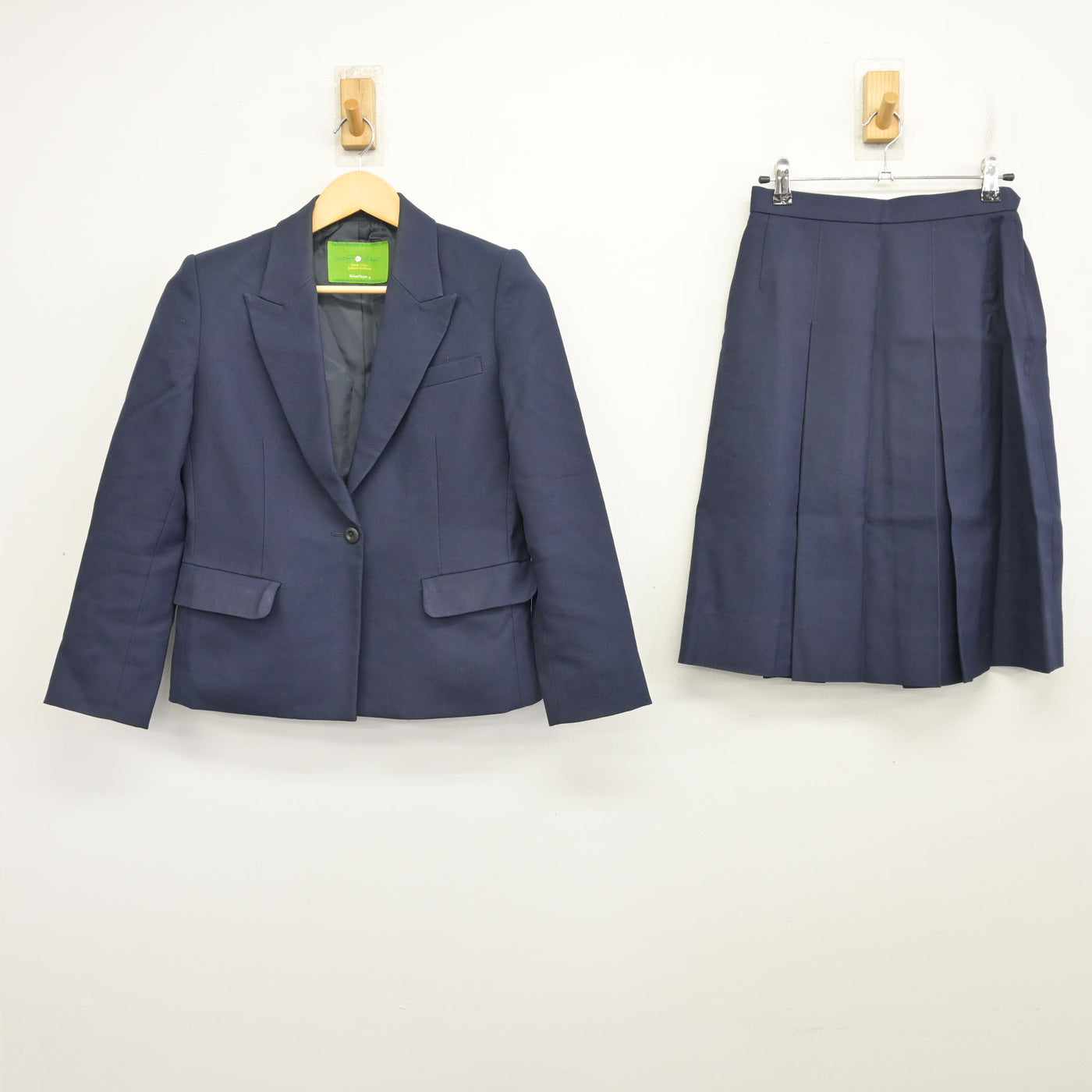 【中古】福岡県 福岡中央高等学校 女子制服 2点 (ブレザー・スカート) sf099398
