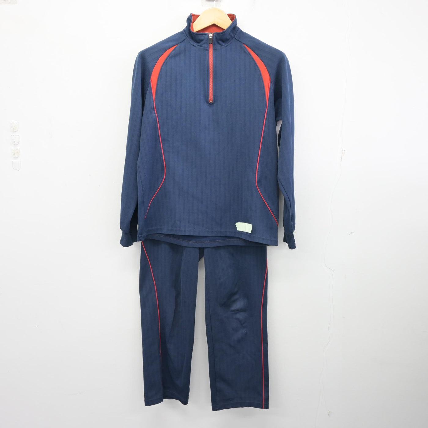 【中古】大阪府 津田中学校 女子制服 2点 (ジャージ 上・ジャージ 下) sf099403