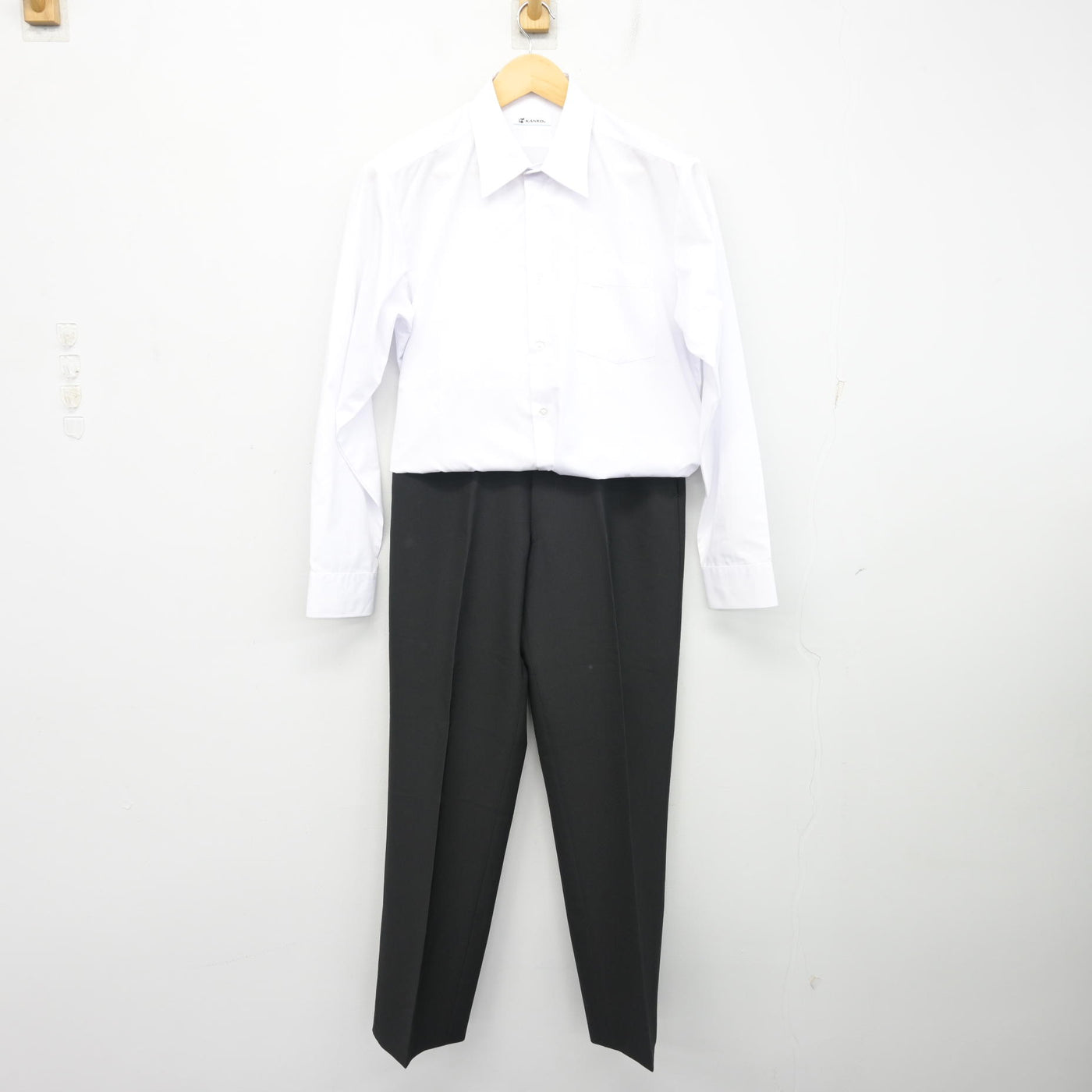 【中古】茨城県 日高中学校 男子制服 2点 (シャツ・ズボン) sf099407