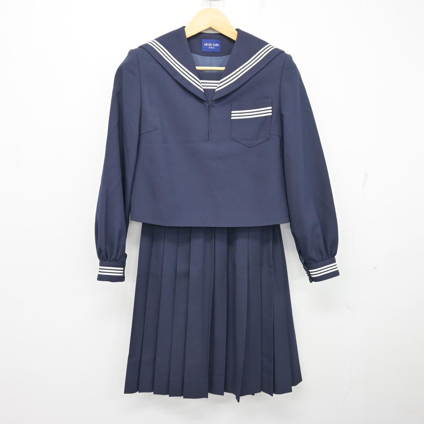 【中古】茨城県 日高中学校 女子制服 3点 (セーラー服・スカート) sf099408