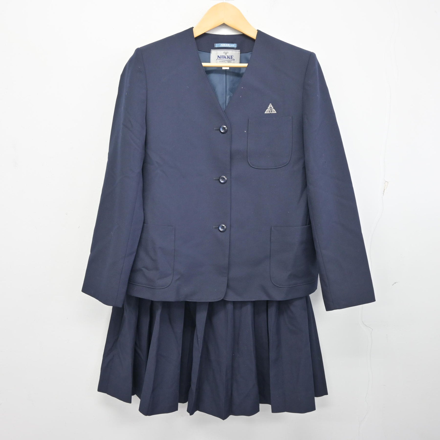 鈴鹿市創徳中制服 中古】三重県 創徳中学校/旧制服 女子制服 4点 (ブレザー・シャツ