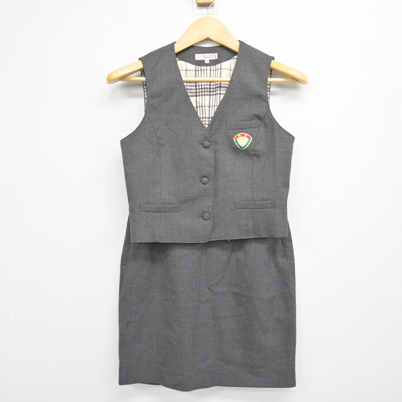 【中古】韓国 学校名不明 女子制服 3点 (ブレザー・ベスト・スカート) sf099500