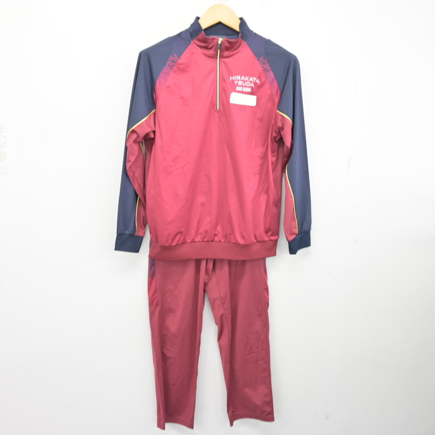 【中古】大阪府 枚方津田高等学校 女子制服 2点 (ジャージ 上・ジャージ 下) sf099534