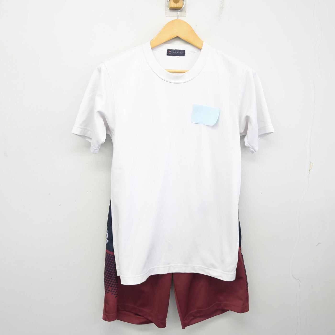 【中古】大阪府 枚方津田高等学校 女子制服 3点 (ジャージ 上・体操服 上・体操服 下) sf099535