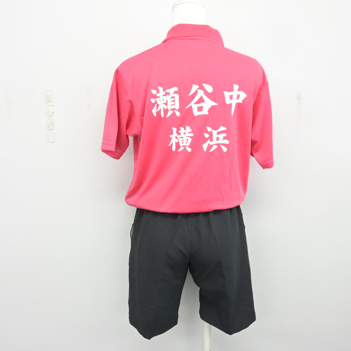 【中古】神奈川県 瀬谷中学校/バドミントン部ユニフォーム 女子制服 2点 (部活ユニフォーム 上・部活ユニフォーム 下) sf099538