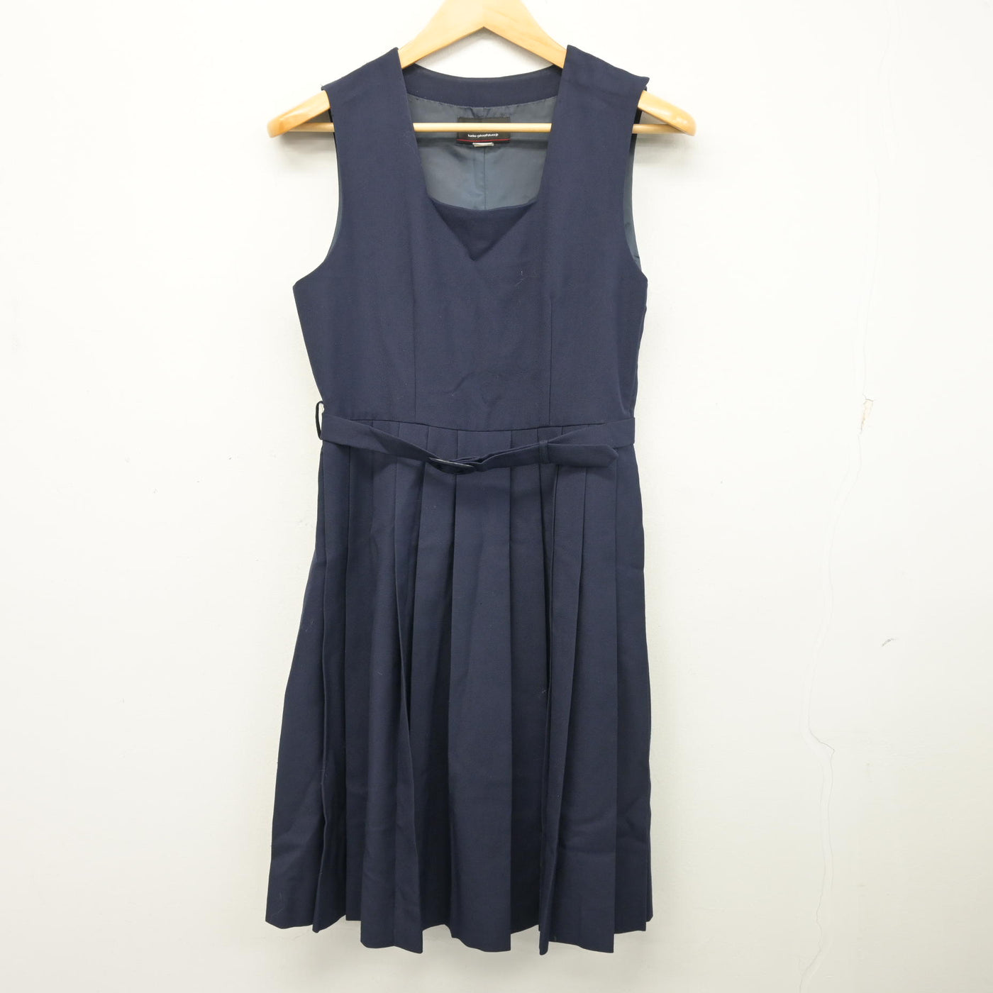 【中古】東京都 亀戸中学校 女子制服 4点 (セーラー服・ジャンパースカート) sf099569