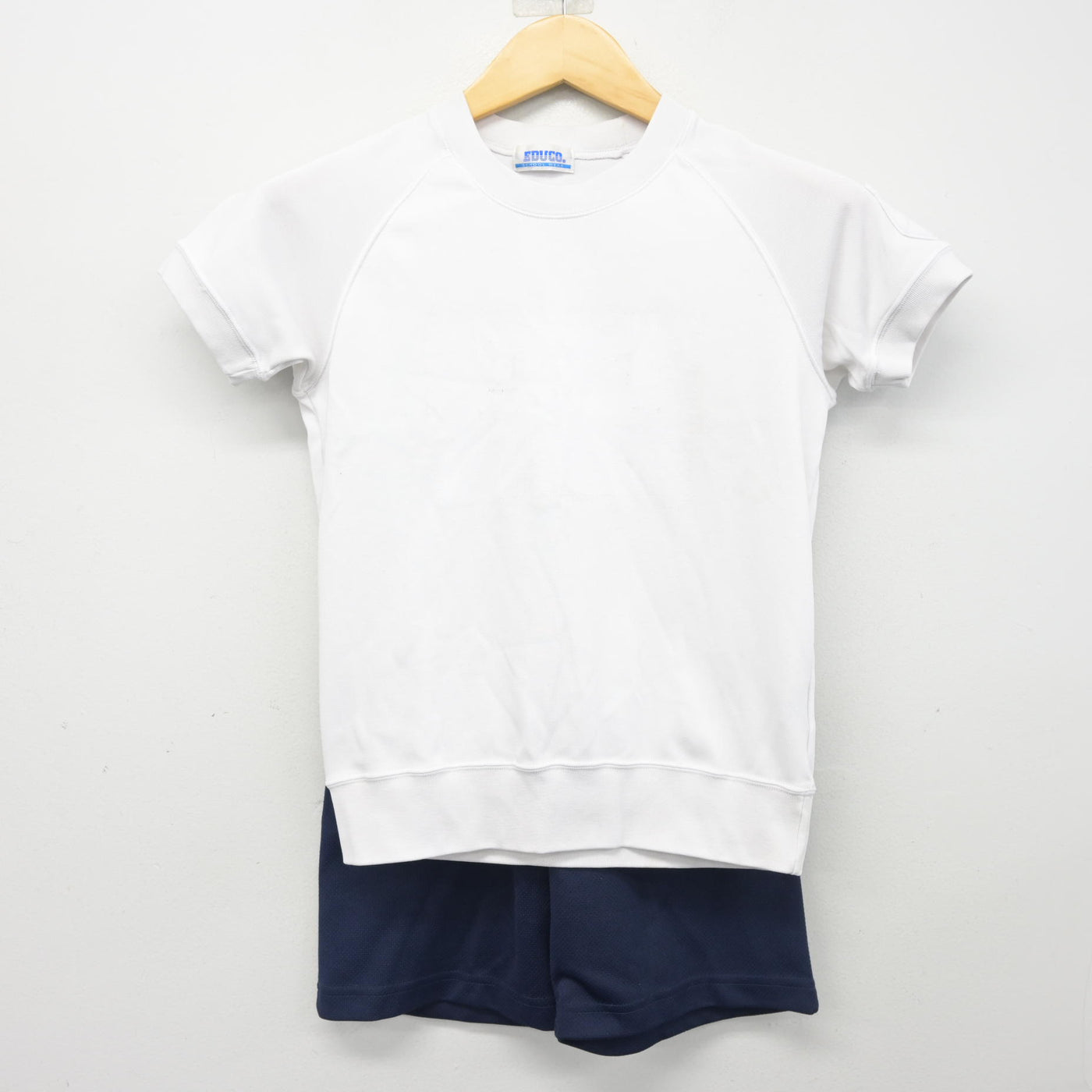 【中古】神奈川県 淵野辺東小学校 女子制服 2点 (体操服 上・体操服 下) sf099575