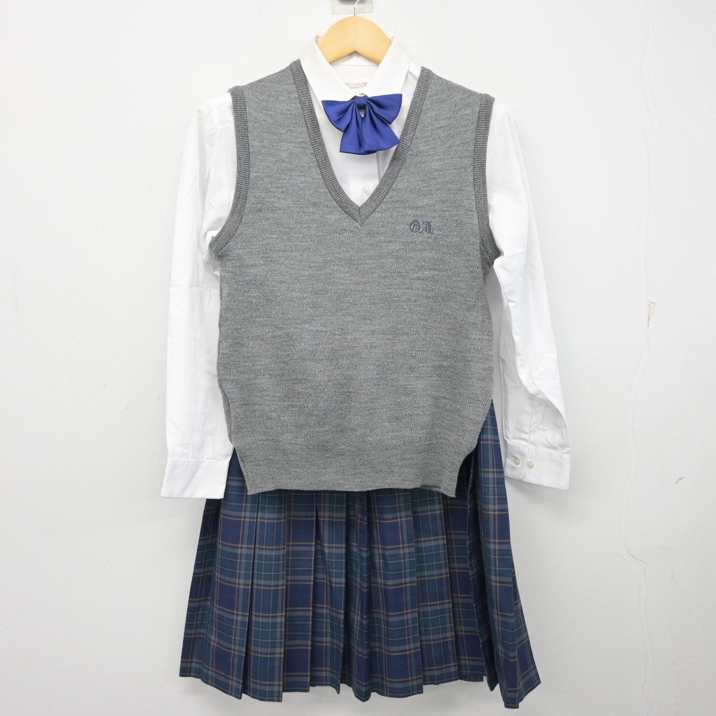 【中古】岐阜県 岐阜東高等学校 女子制服 5点 (ブレザー・ニットベスト・シャツ・スカート) sf099585