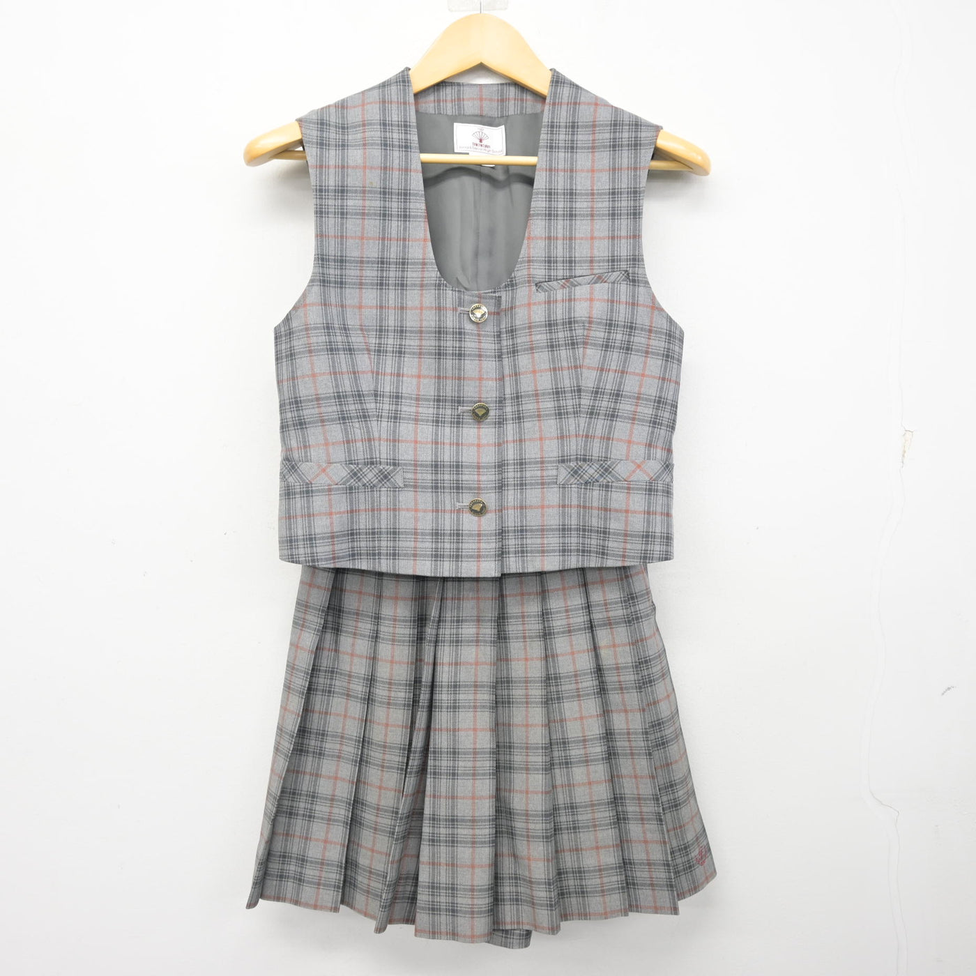 【中古】愛知県 名古屋経済大学高蔵高等学校・中学校 女子制服 4点 (ブレザー・ベスト・スカート) sf099589
