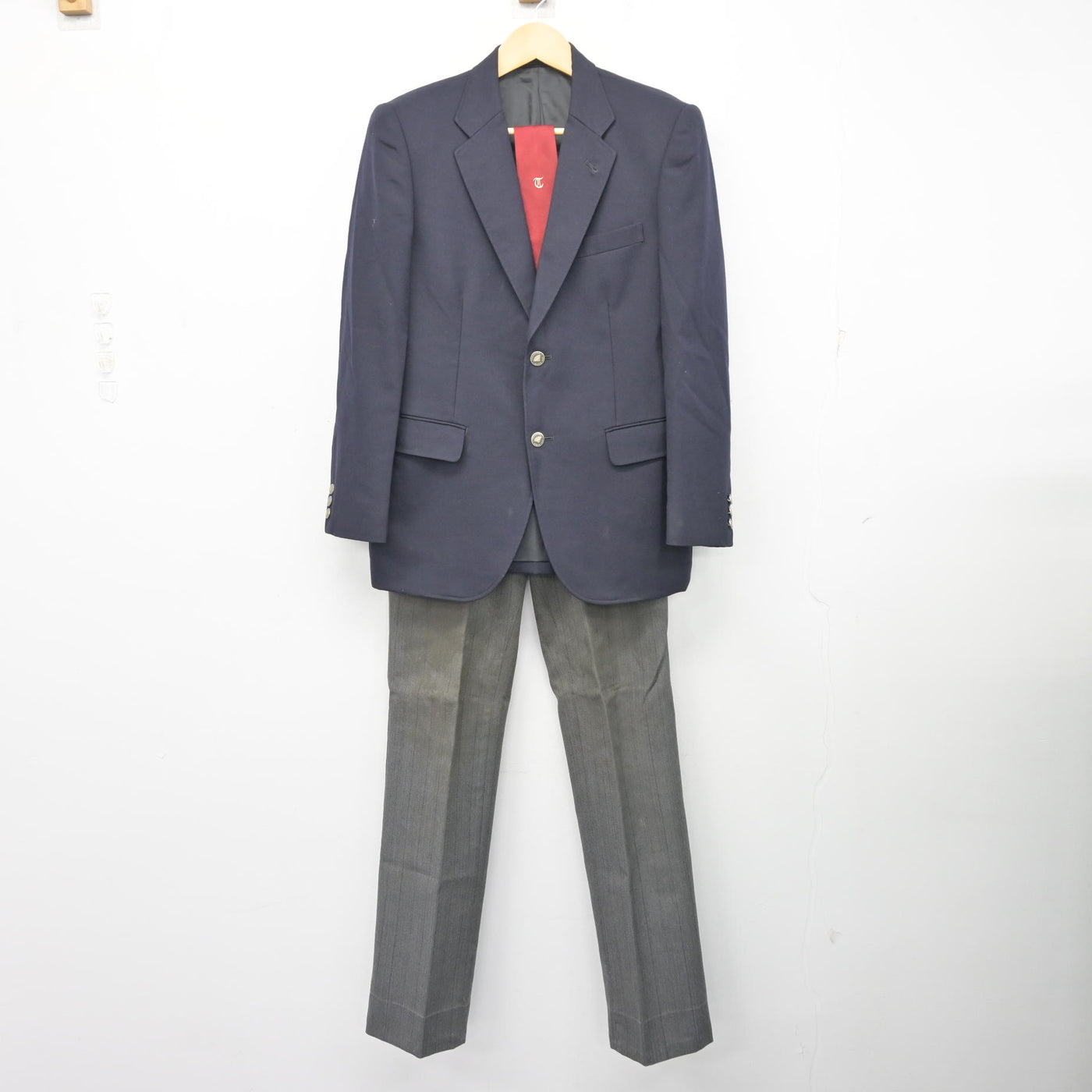 【中古】愛知県 名古屋経済大学高蔵高等学校・中学校 男子制服 3点 (ブレザー・ズボン) sf099591