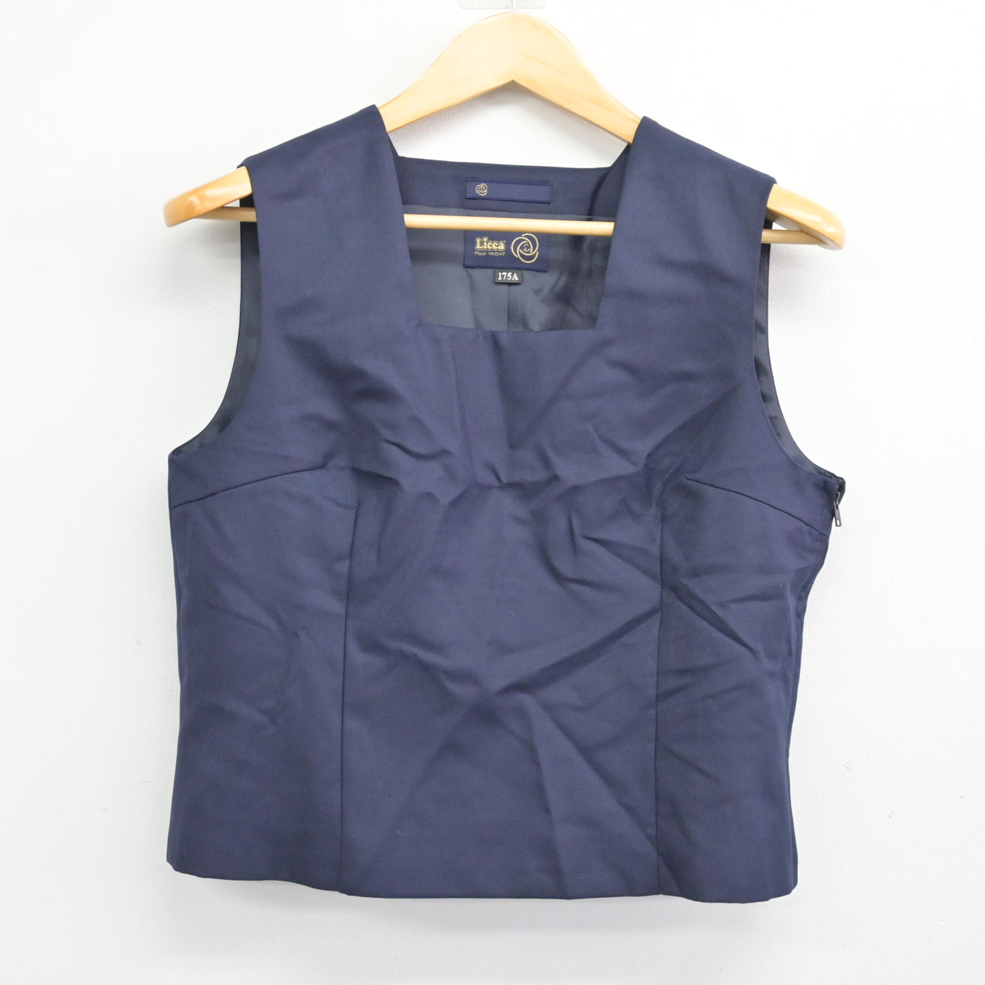 【中古】群馬県 並榎中学校 女子制服 3点 (ブレザー・ベスト・スカート) sf099741
