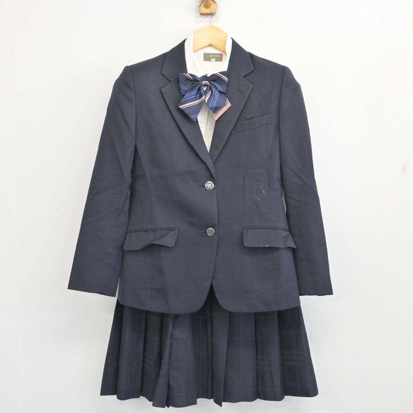 【中古】東京都 赤羽北桜高等学校 女子制服 4点 (ブレザー・シャツ・スカート) sf099743
