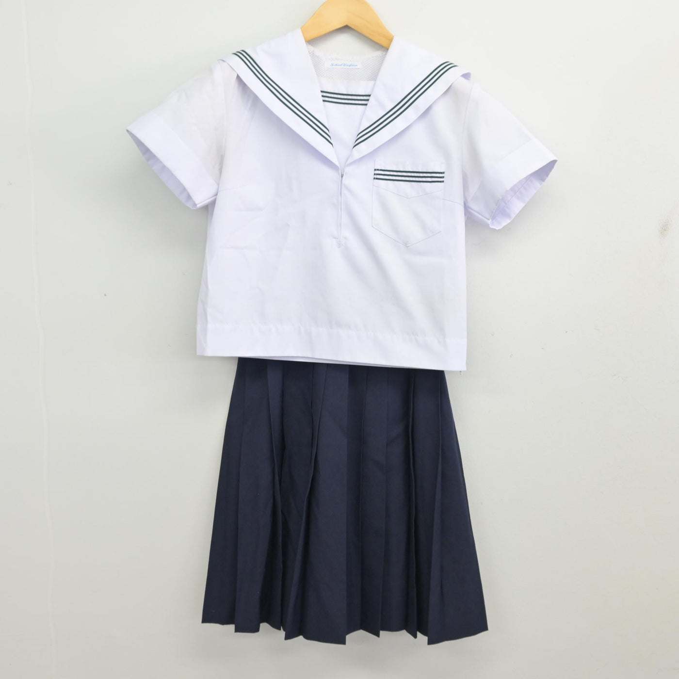 【中古】大阪府 道明寺中学校 女子制服 2点 (セーラー服・スカート) sf099746