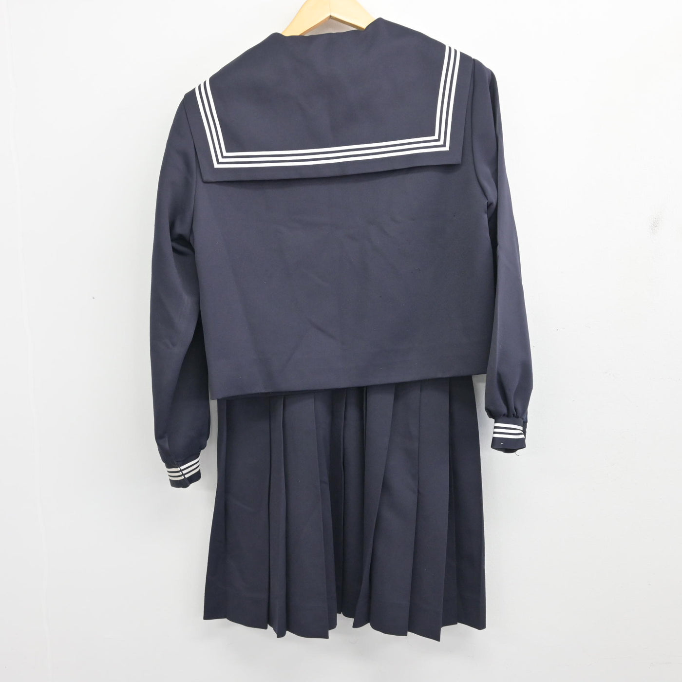 【中古】宮城県 南方中学校 女子制服 3点 (セーラー服・スカート) sf099755