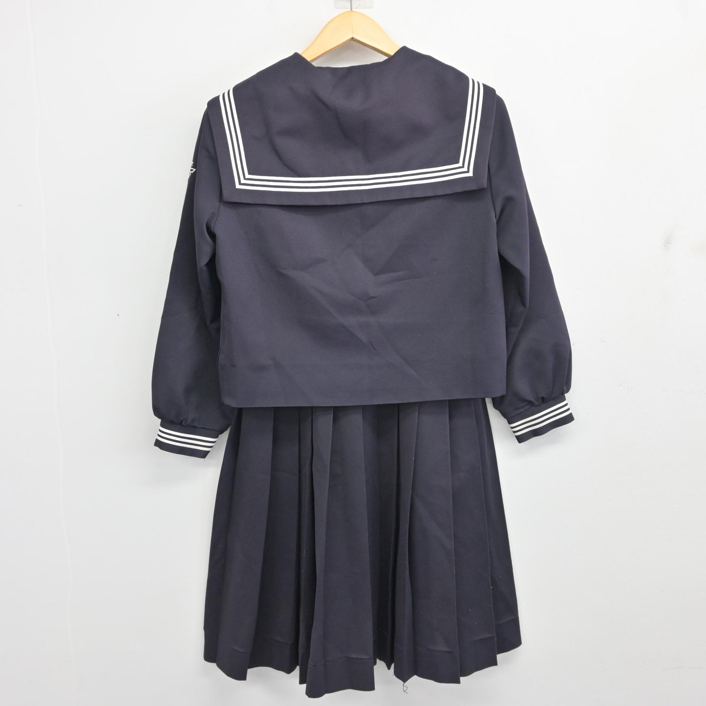 【中古】宮城県 南方中学校 女子制服 3点 (セーラー服・スカート) sf099756