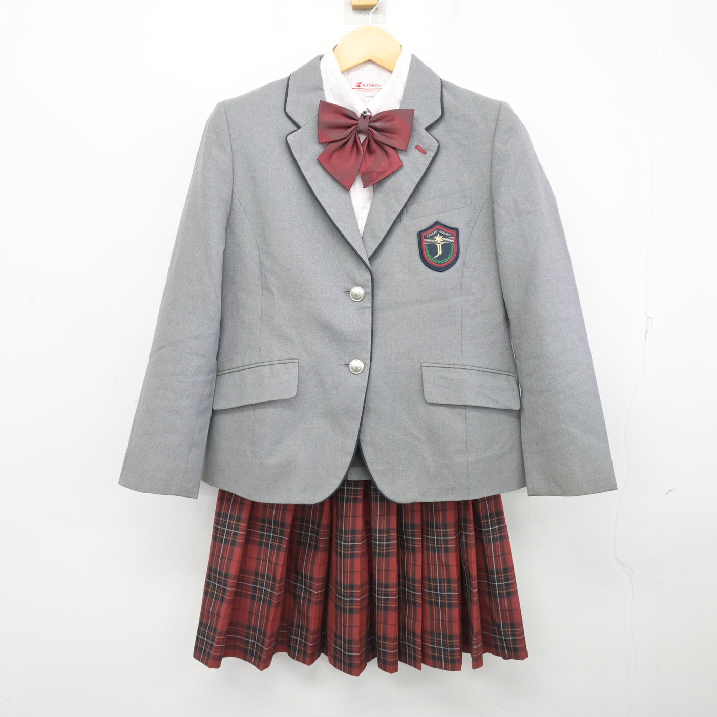 【中古】長崎県 佐世保実業高等学校 女子制服 4点 (ブレザー・シャツ・スカート) sf099779