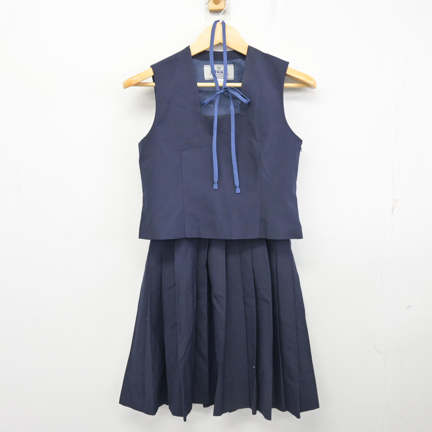 【中古】埼玉県 元郷中学校 女子制服 4点 (ベスト・スカート) sf099789