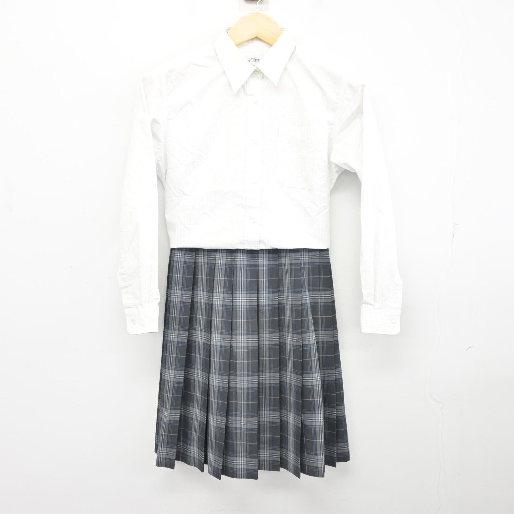 中古】千葉県 銚子市立銚子高等学校 女子制服 2点 (シャツ・スカート