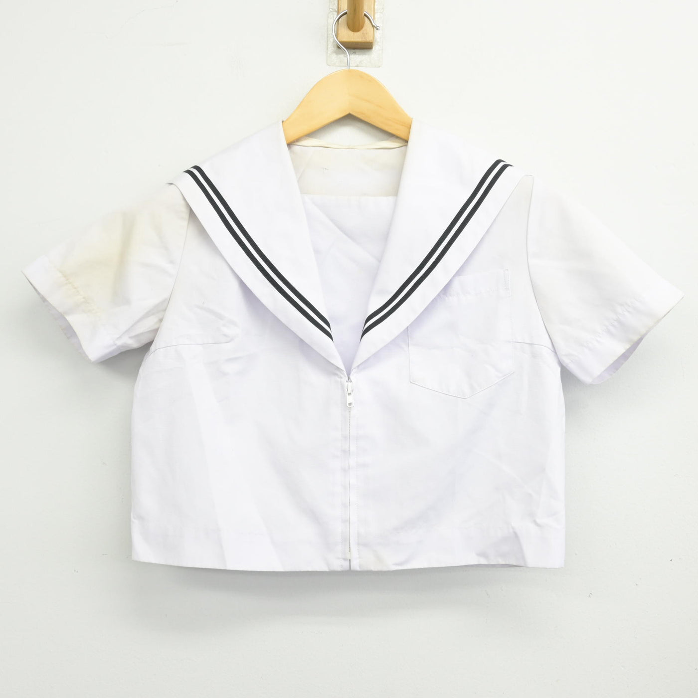 【中古】愛知県 志段味中学校 女子制服 2点 (セーラー服・スカート) sf099815
